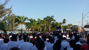 The large crowd of participants waiting for the start.